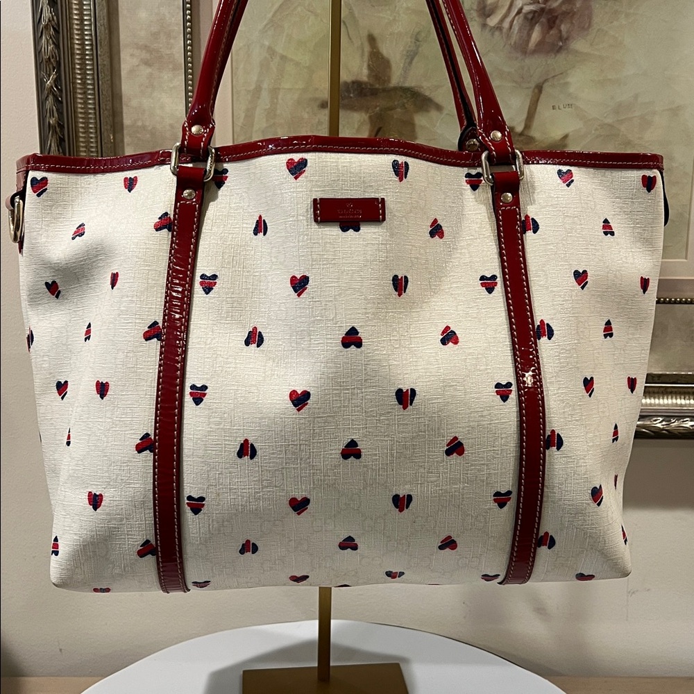 Gucci GG Supreme Heart Print Joy Tote Bag with COA EUC - Picture 4 of 17